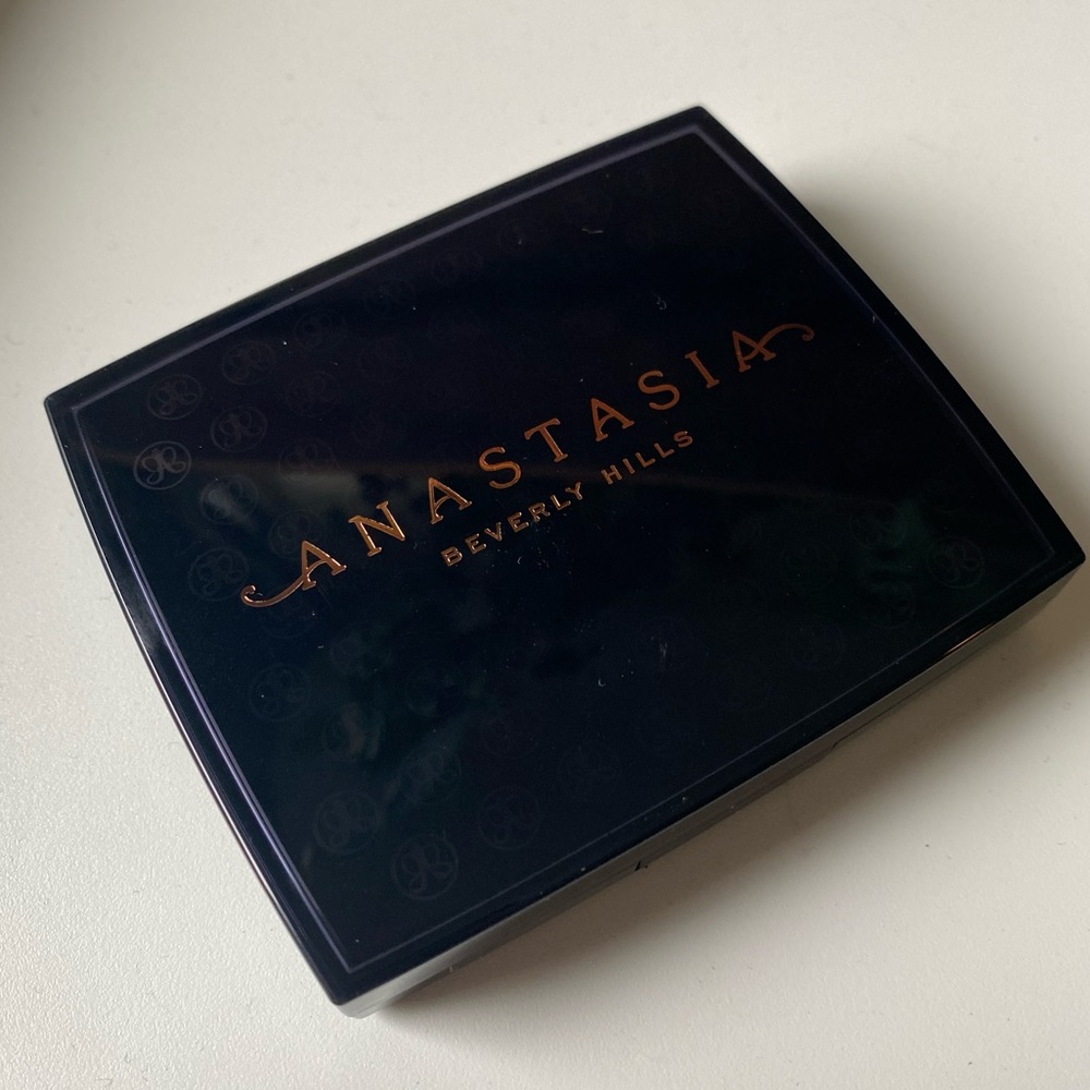 Anastasia Beverly Hills Powder Bronzer